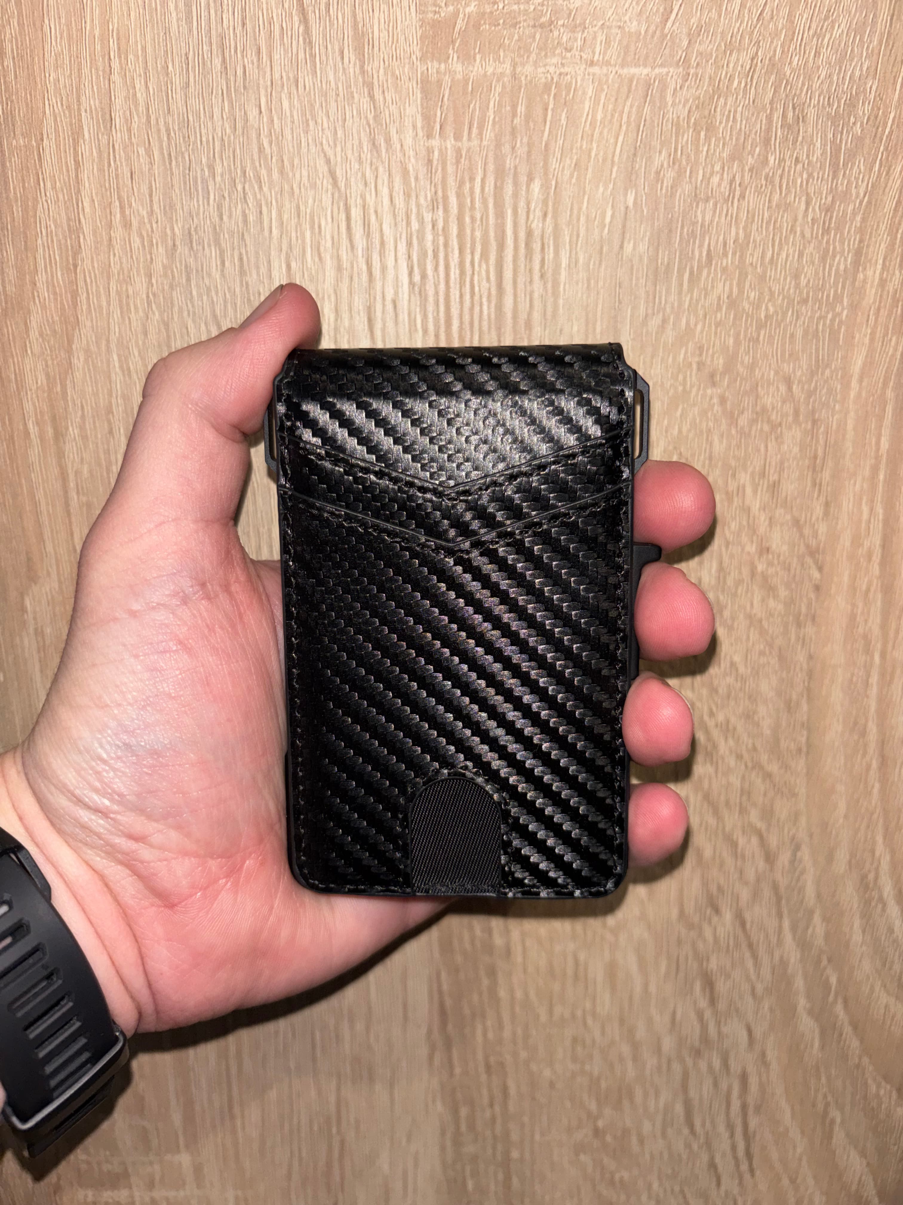 Karbonowy Portfel Męski Carbon Slim RFID