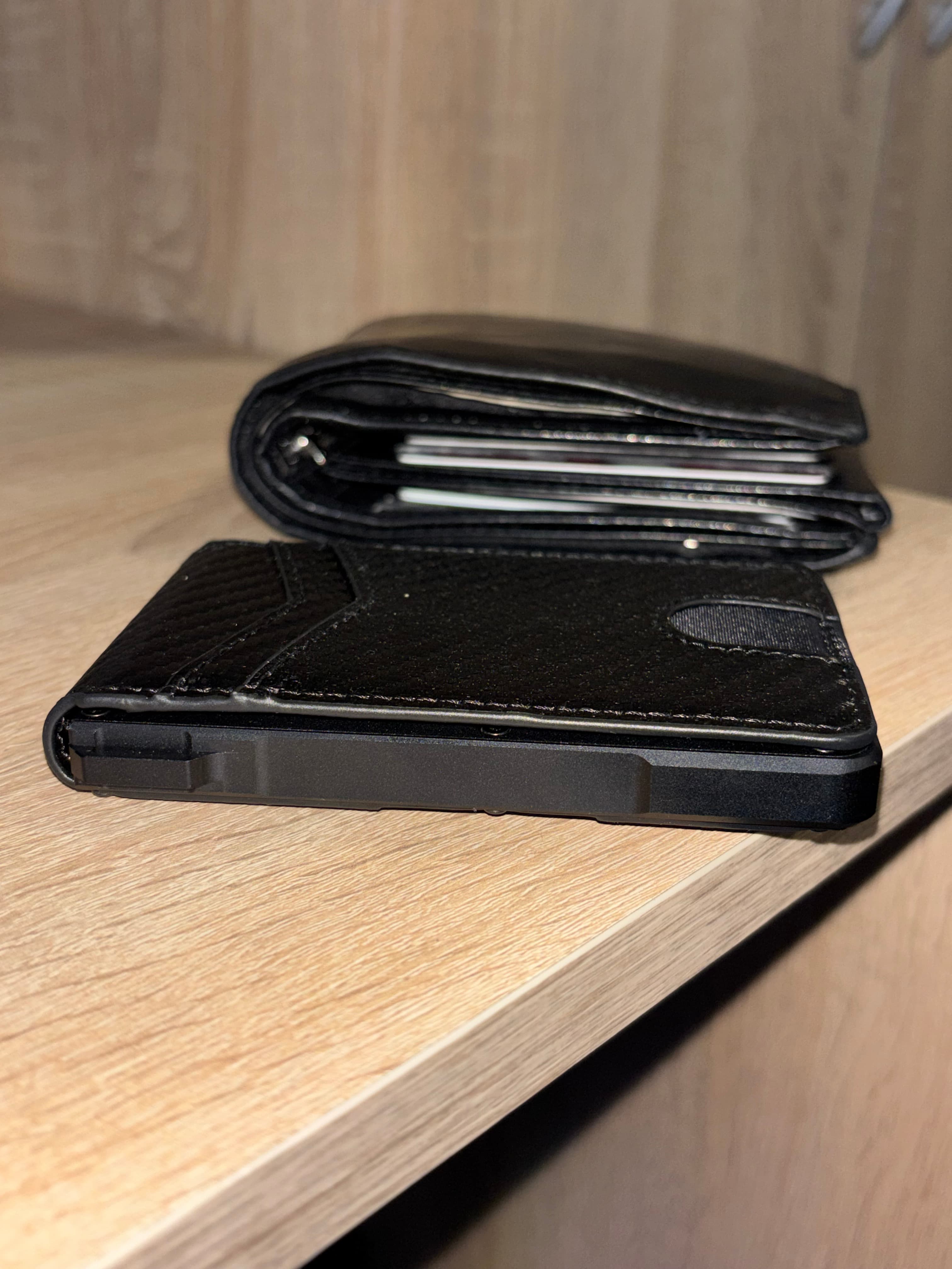 Carbon Slim